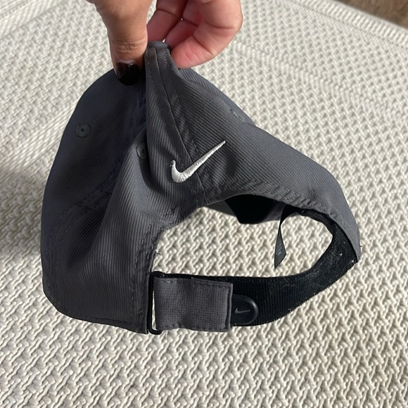Men’s grey Nike Cap - Picture 2 of 4